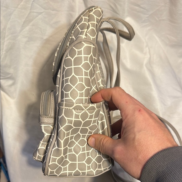 MultiSac Taupe Geometric Print Backpack - Picture 3 of 9